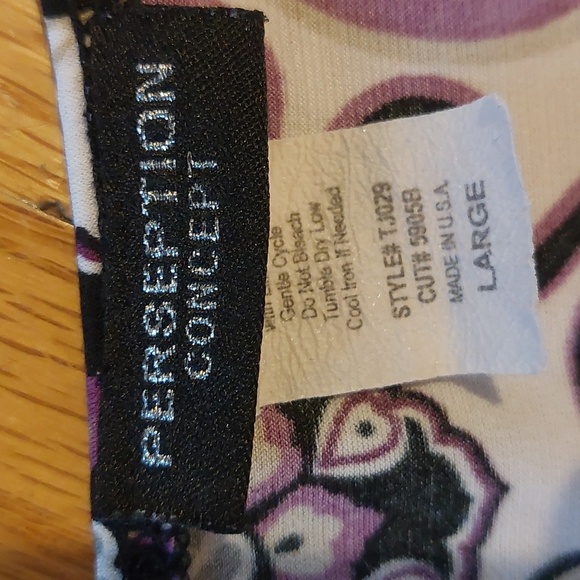 Perception Top - Picture 3 of 7